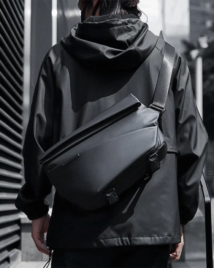 Black crossbody bag "Uki" - Image 6