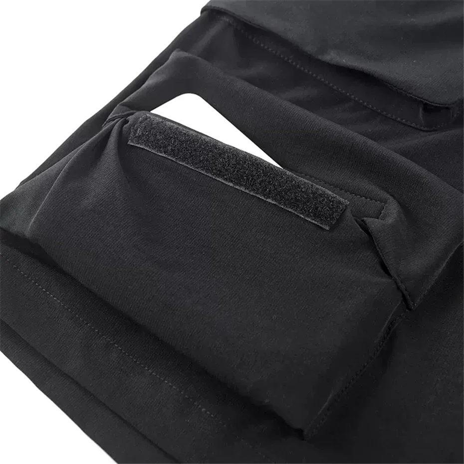 Black nylon cargo shorts "Togane" - Image 6