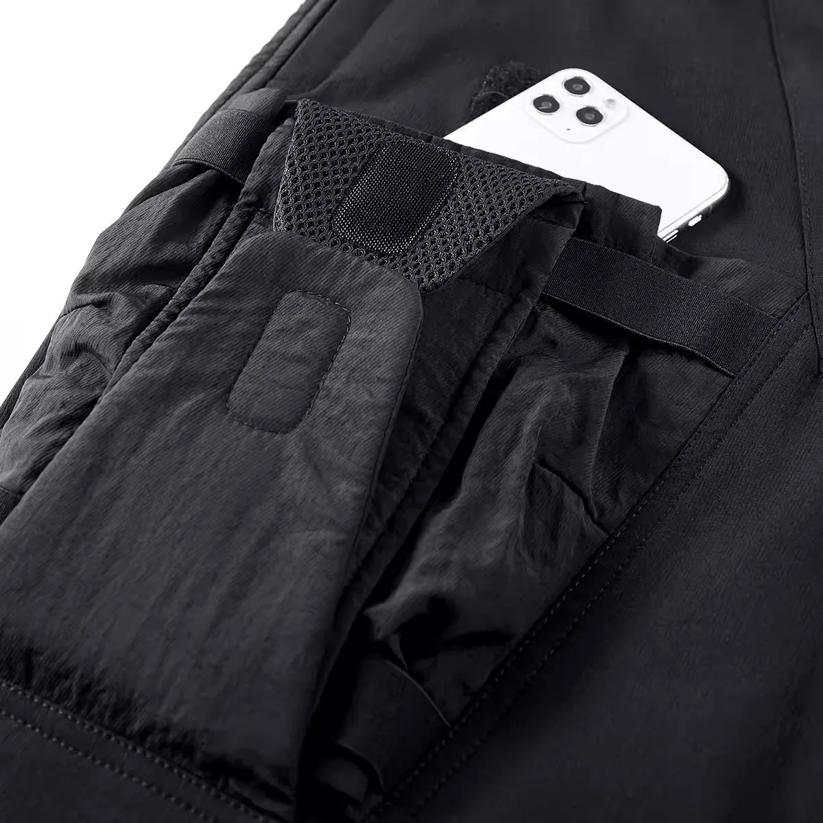 Black techwear shorts "Mizuka" - Image 3