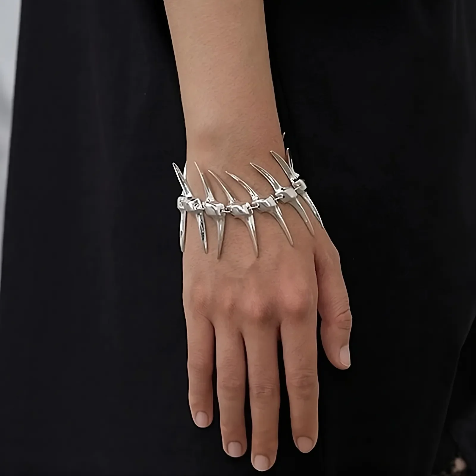 Cyberpunk Bracelet "Thorny" - Image 3