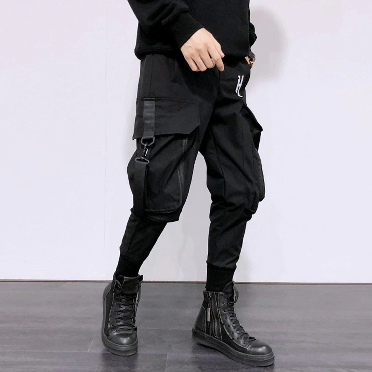 "Hanata" Techwear cargo pants - Image 10