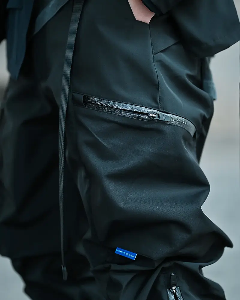 "Kusaji" Techwear cargo pants - Image 3
