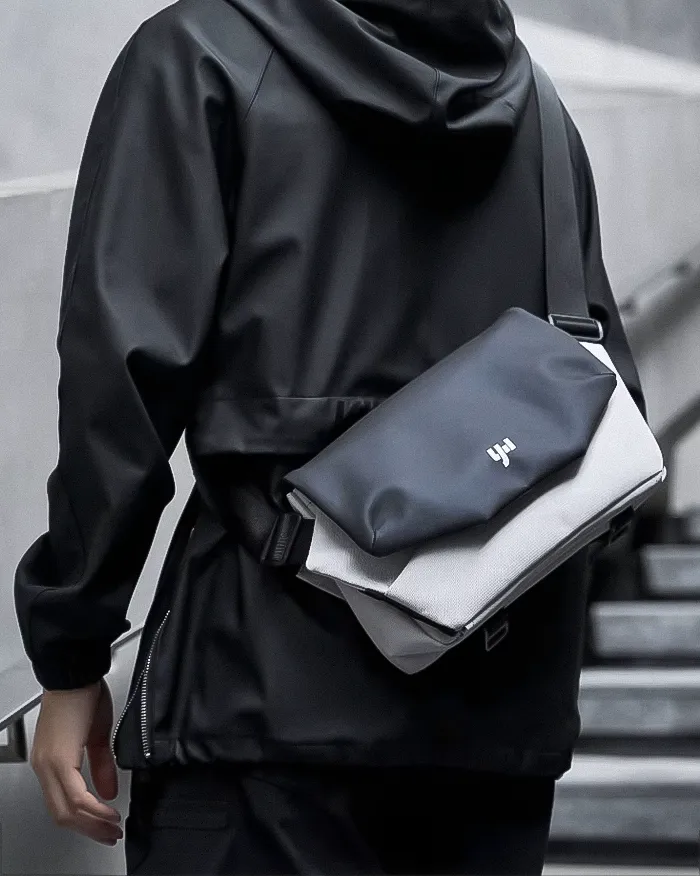 Men's messenger bag "Natori" - Image 4