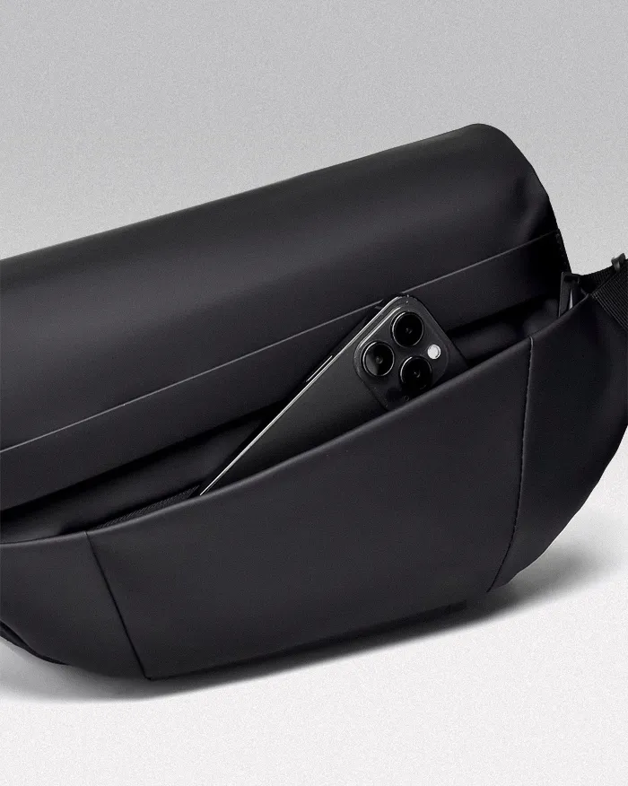 Messenger waterproof bag "Kakuda" - Image 10