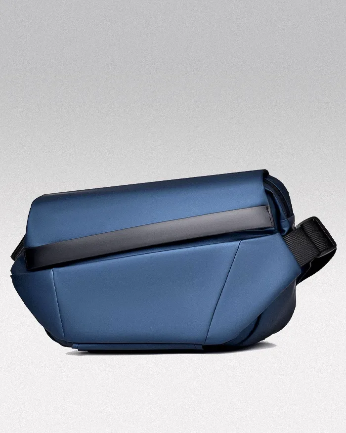 Messenger waterproof bag "Kakuda" - Image 3