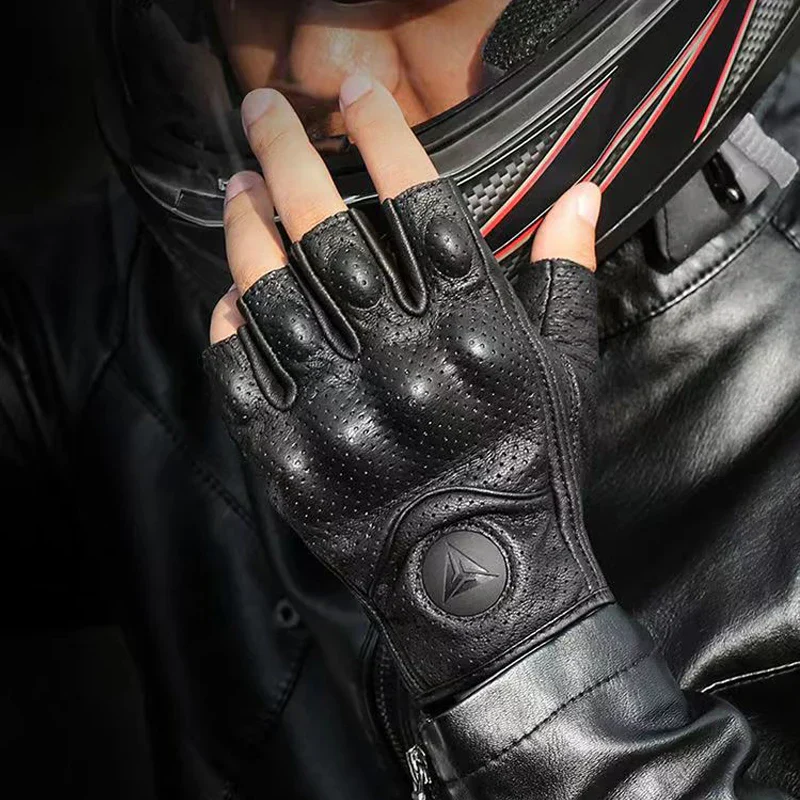 Techwear Fingerless Gloves "Kitaka" - Image 3