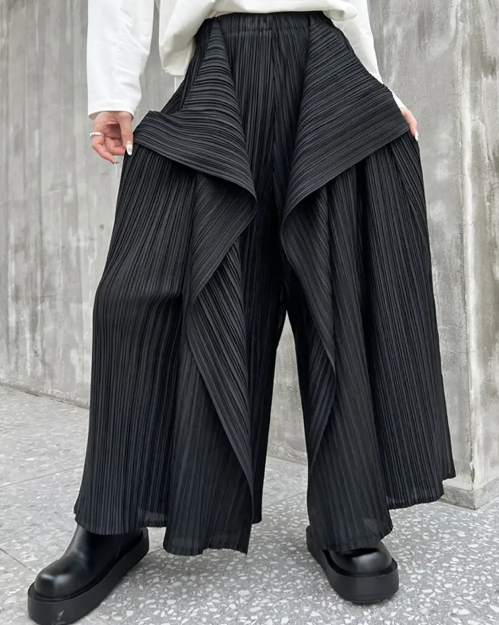 Wide leg trousers for women "Fukuya" - Image 5