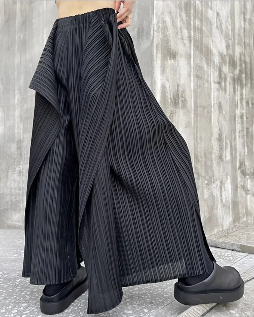 Wide leg trousers for women "Fukuya" - Image 6